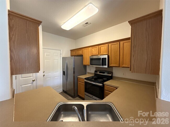 Building Photo - 4606 Kingsland Ct
