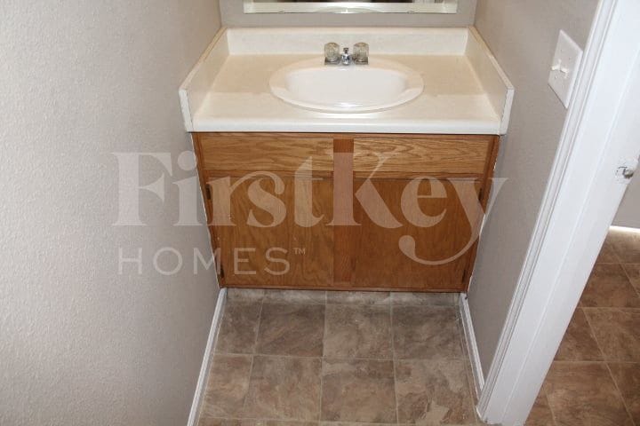 Building Photo - 4366 Village Trace Ct