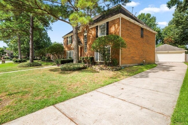 Building Photo - 4111 Rock Springs Dr