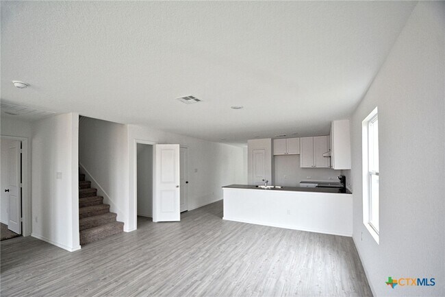 Building Photo - 3812 Far Horizon