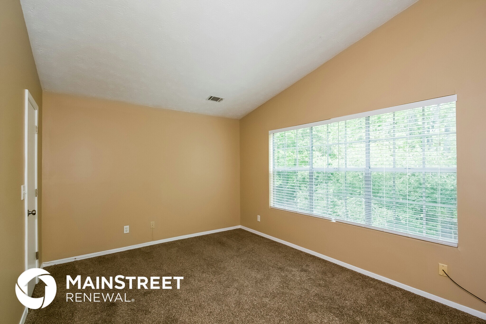 Building Photo - 6350 Laurel Post Dr