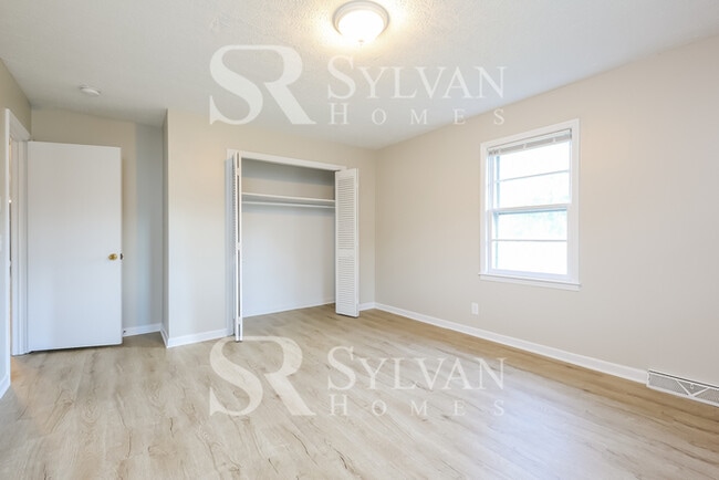 Building Photo - 413 Boling Rd