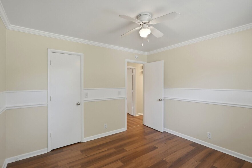 Building Photo - 3260 Niagara Dr