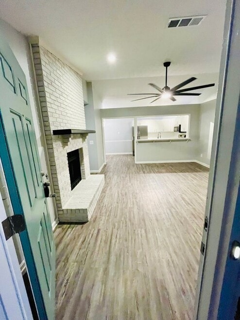 Building Photo - 7801 Cross Tie Dr