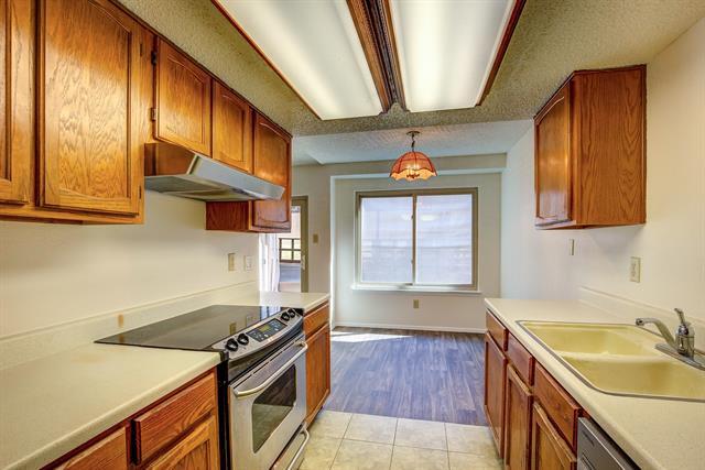 Building Photo - 6406 Springfield Dr