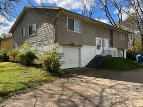 Building Photo - COR - 3535-3537 Golden Meadows