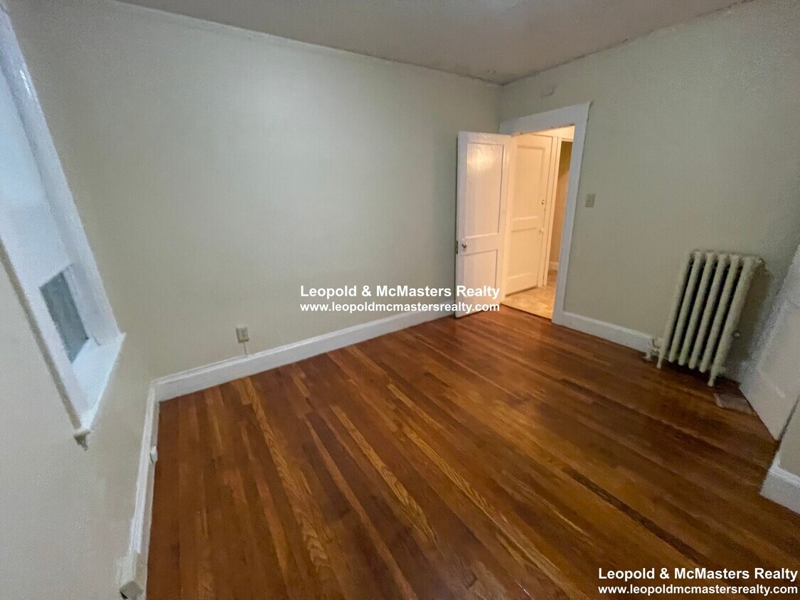 Building Photo - 65 Tremont St