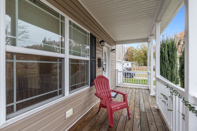 Building Photo - Dream Home Alert in Hampton!