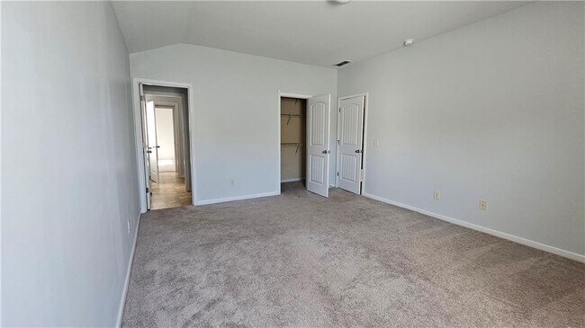 Building Photo - 400 Macland Mill Dr