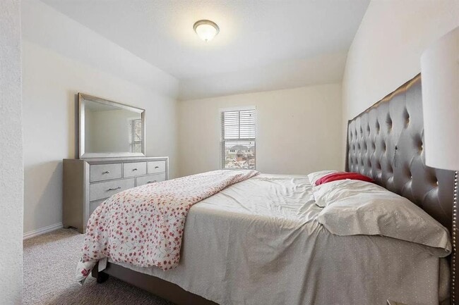 Building Photo - 3728 Mineral Dr