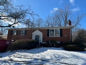 Building Photo - 530 N Arizona Ave