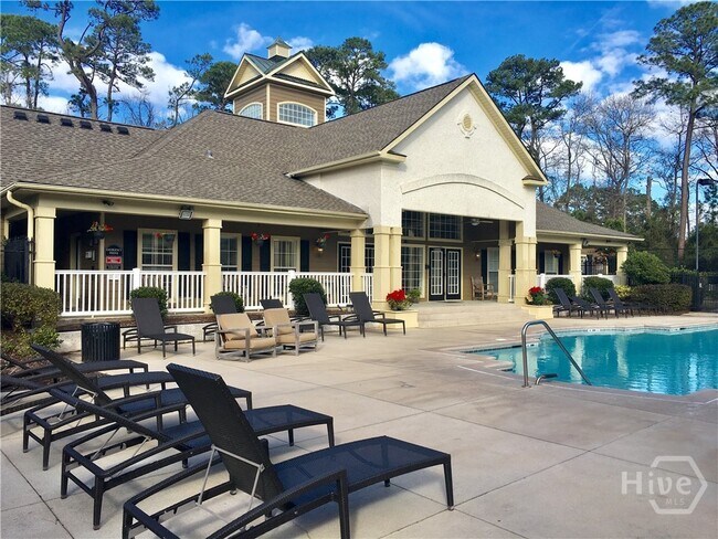 Building Photo - 2207 Walden Park Dr