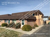 Building Photo - 670 W Broadway Ave