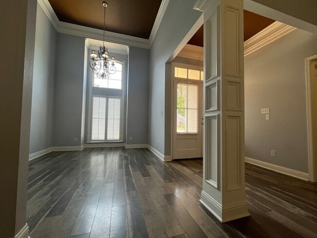 Building Photo - 1050 Azalea Garden Dr
