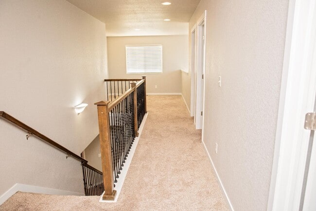 Building Photo - 7797 Wagonwood Pl