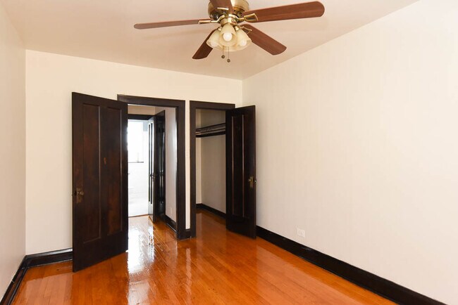 Building Photo - 2977 N Elston Ave