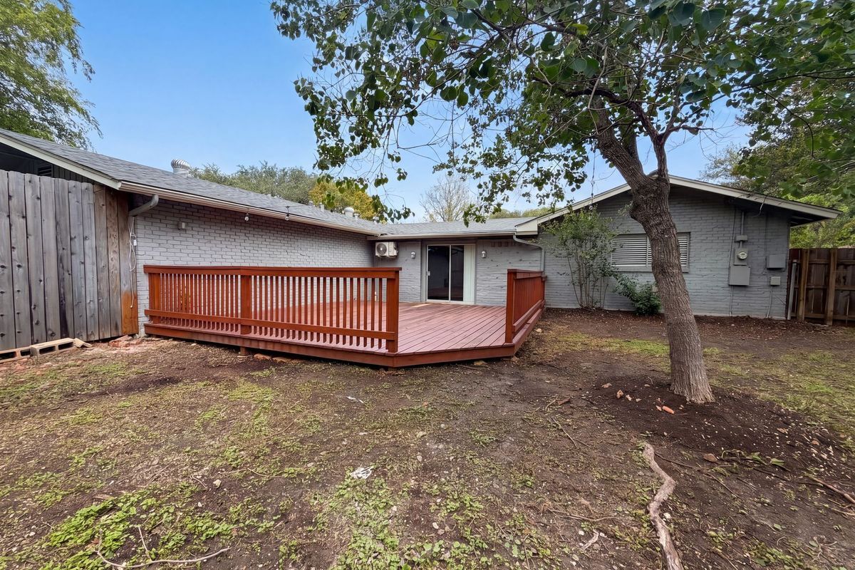 Building Photo - 1118 Melissa Dr