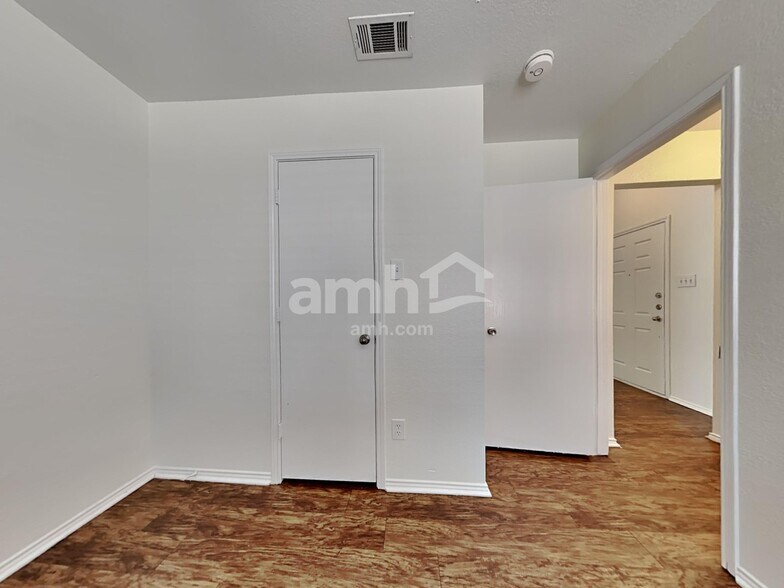 Building Photo - 1308 Pepperfield Ct