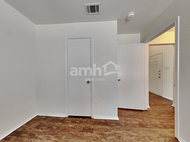 Building Photo - 1308 Pepperfield Ct