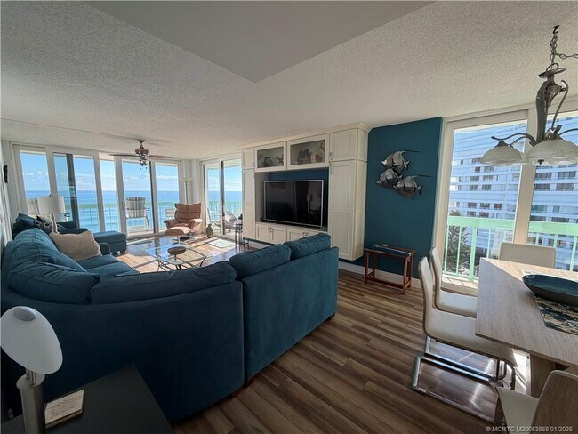 Building Photo - 9940 S Ocean Dr