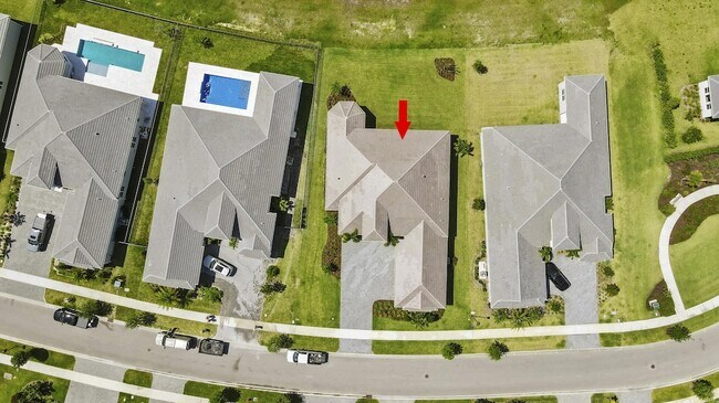 Building Photo - 14823 Wildwood Cir
