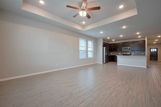 Building Photo - 31415 Conover Dr