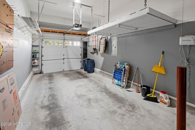 Building Photo - 104 Mirage Blvd