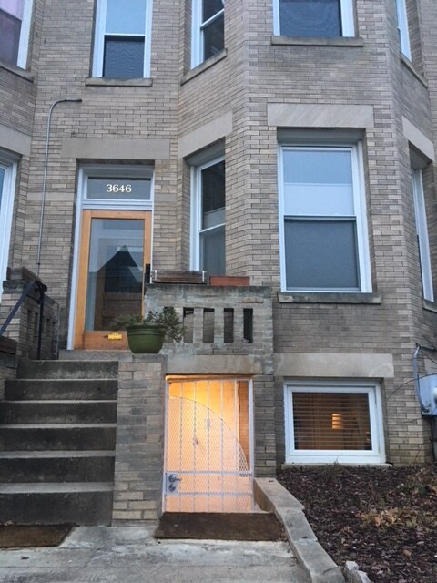 Building Photo - 3646 11th St NW