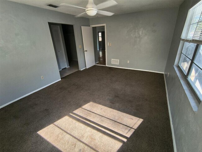 Building Photo - 321 S Adams St