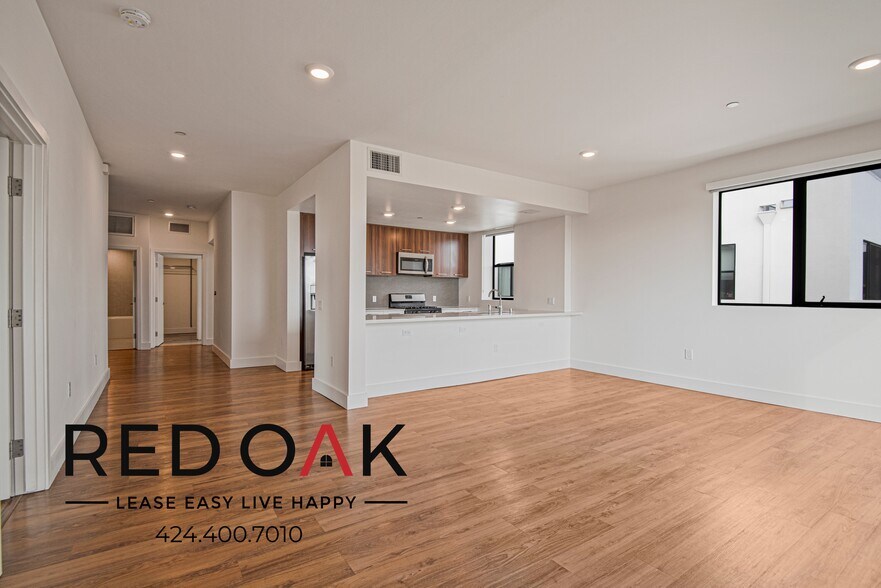 Building Photo - 5727 La Mirada Ave