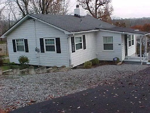 Primary Photo - 208 E Tennessee Ave