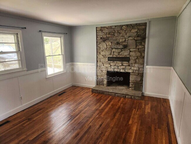 Building Photo - 16 Belvedere Rd