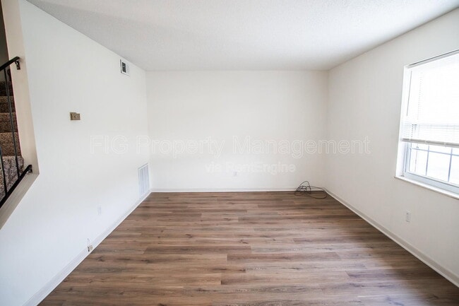 Building Photo - 3112 E Governor John Sevier Hwy