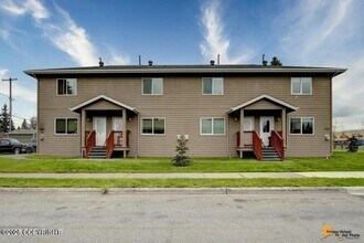 Building Photo - 1337 E 14th Ave