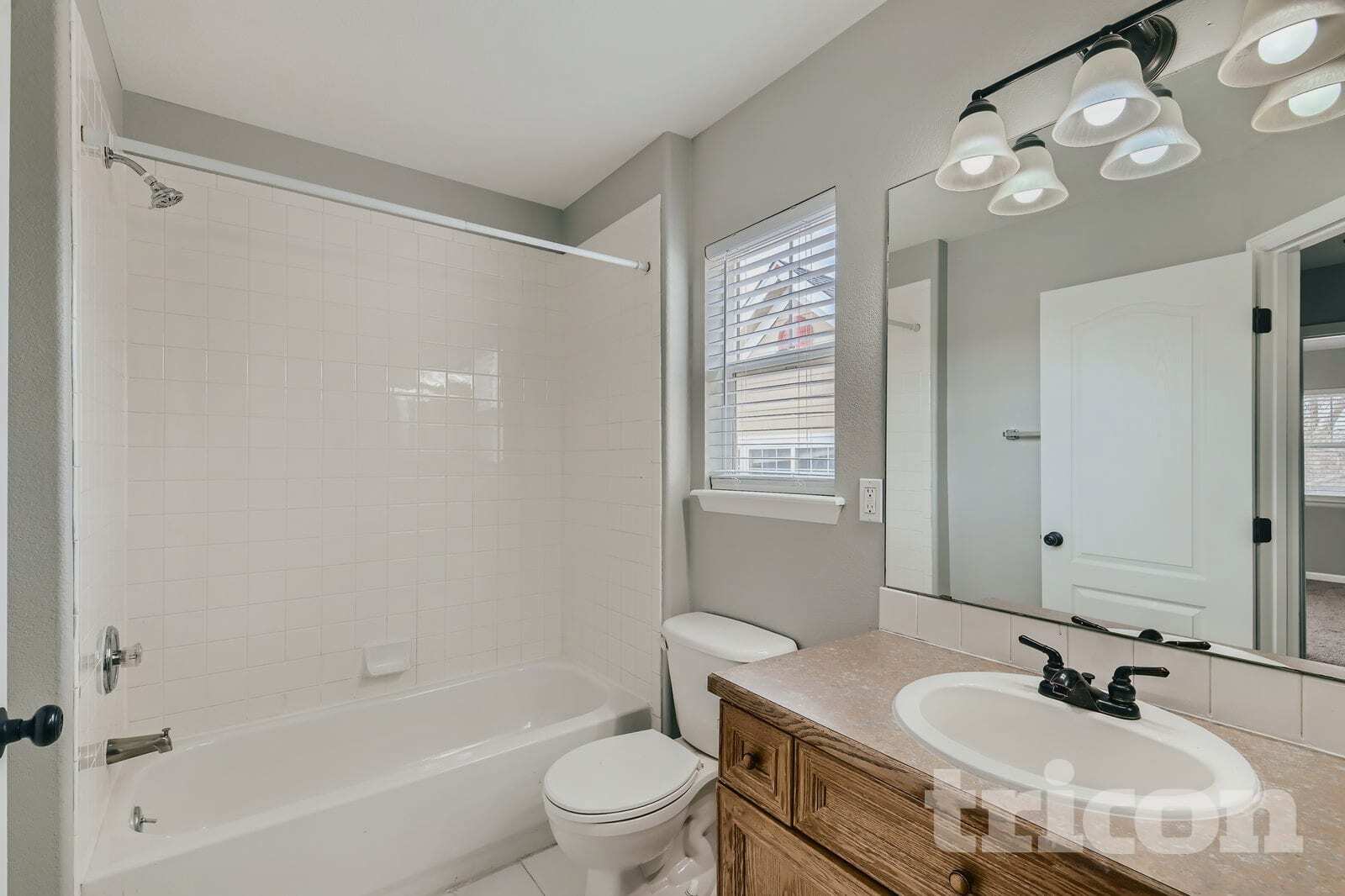 Building Photo - 300 Fieldstone Dr