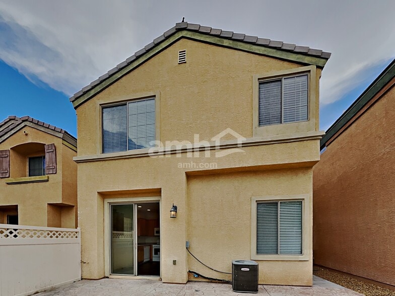 Building Photo - 5283 Railroad River Ave