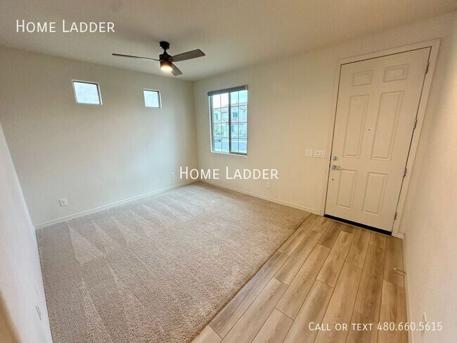 Building Photo - 19842 W Badgett Ln