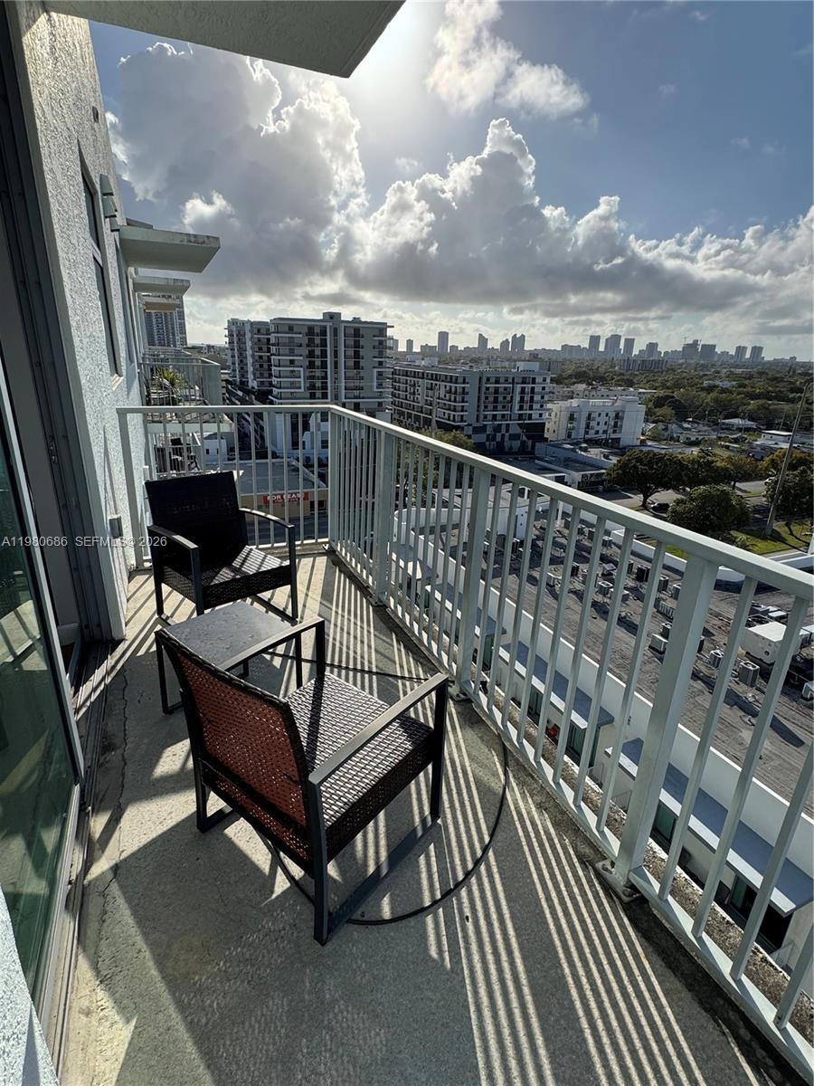 Building Photo - 140 S Dixie Hwy