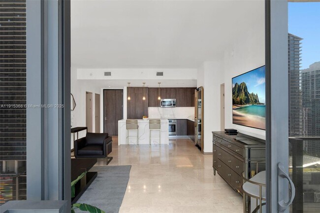 Building Photo - 88 SW 7th St