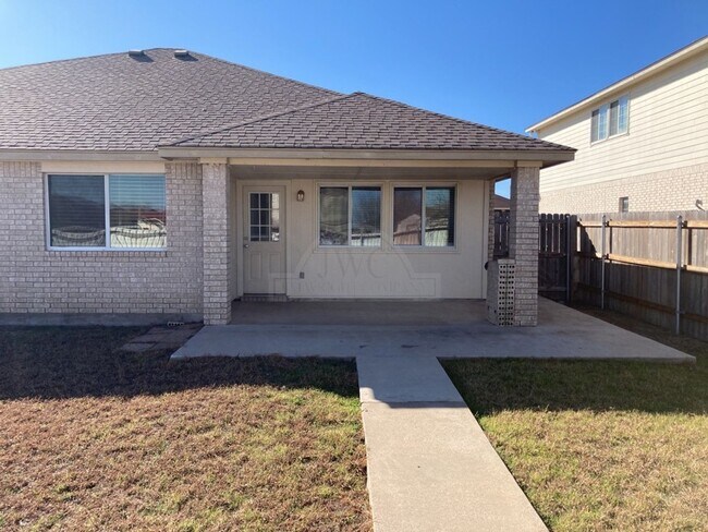 Building Photo - 5302 Jitterbug Ct