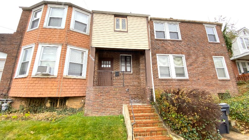 Primary Photo - 300 W 31st St