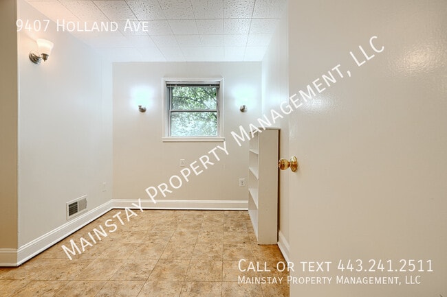 Building Photo - 9407 Holland Ave