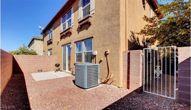 Building Photo - 6250 W Arby Ave