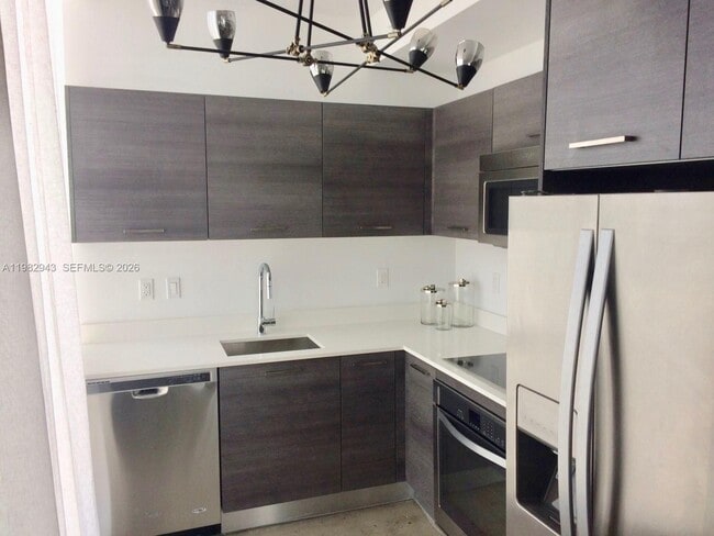 Building Photo - 151 SE 1st St