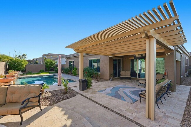 Building Photo - 10702 E Lumiere Ave