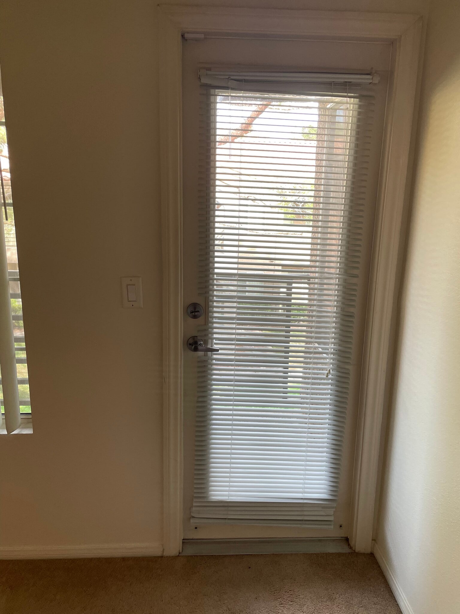 Building Photo - 2111 Sealion Dr