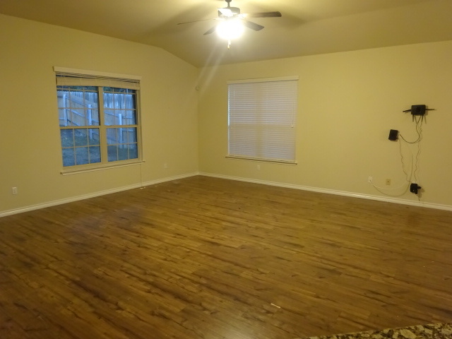 Building Photo - 3265 Vineyard Trail