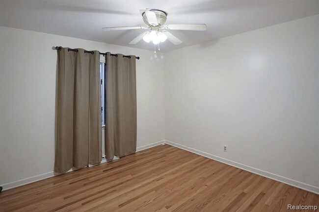 Building Photo - 734 N Monroe St