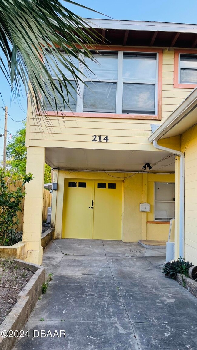 Primary Photo - 212 Glenview Blvd