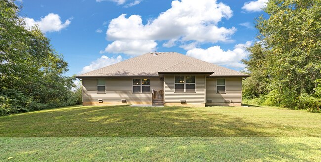 Building Photo - 662 S Long Dr